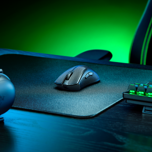 Razer anuncia o DeathAdder V3 PRO, uma nova versão ultraleve do icônico mouse gamer
