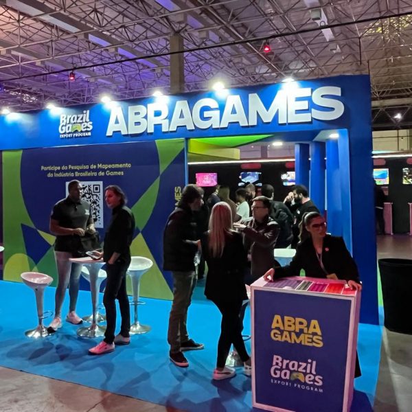 Estande da Abragames na gamescom latam destaca a indústria brasileira de games e expõe 19 jogos nacionais